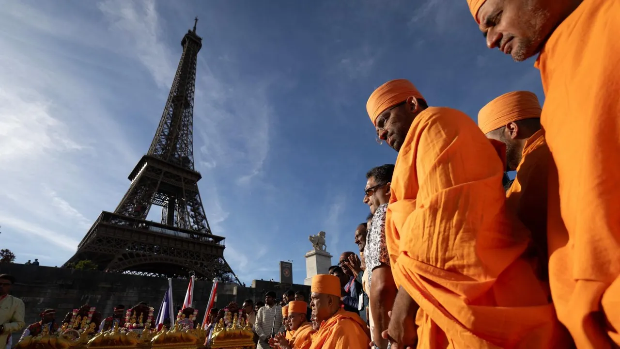 Eiffel Tower CEO to Step Down After Female Staff Were Excluded During Hindu Group Visit
