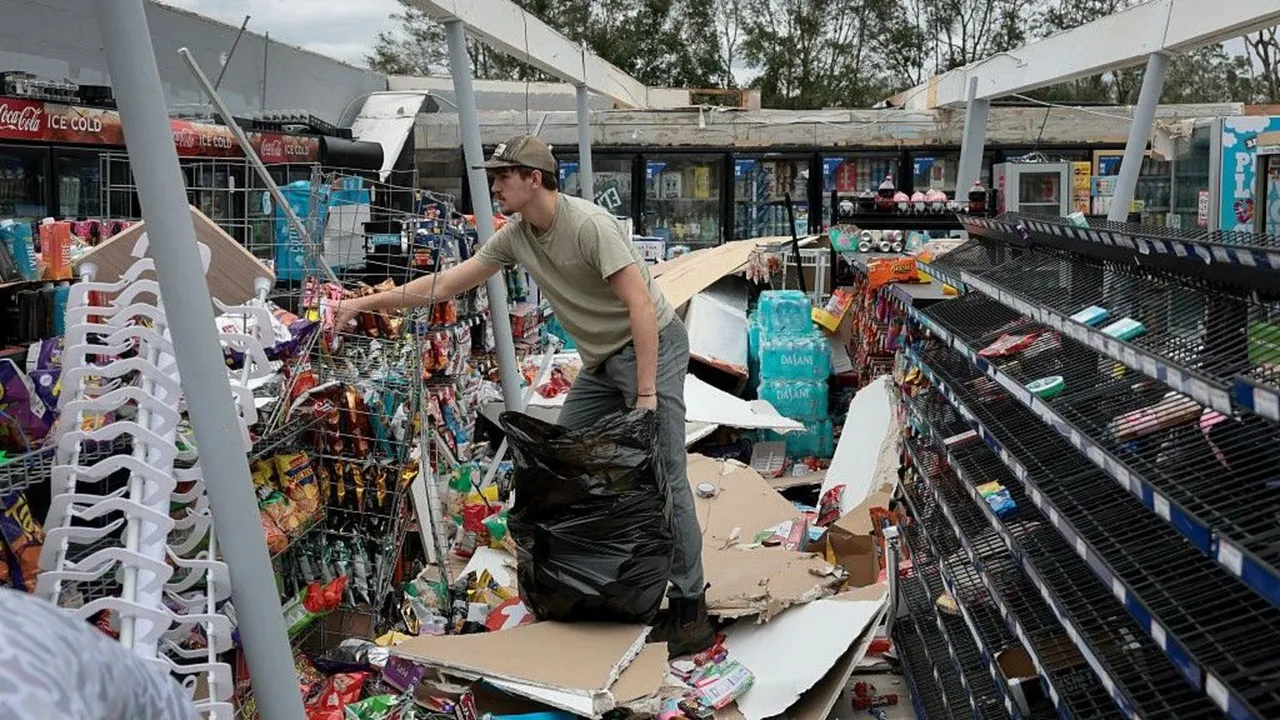 Hurricane Isaias Kills Four, Knocks Out Power for Hundreds of Thousands Across US Southeast