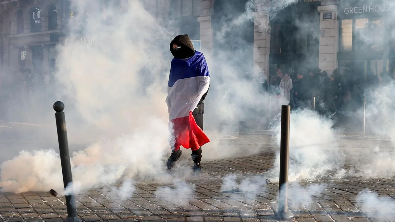 Macron Accuses Trump and Other Foreign Leaders of Making 'Stupid Comments' About France Unrest