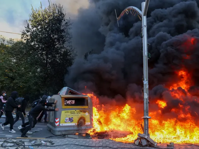 Fire at Albania's Education Ministry as student protests enter third day